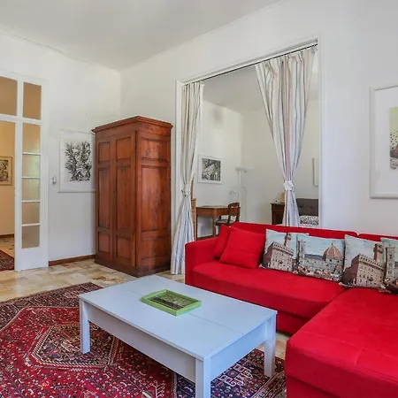 Buonarroti In Florence-hosted By Sweetstay